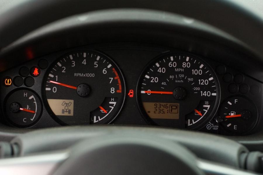  Nissan Frontier 2009 года  (фото 42 из 65)